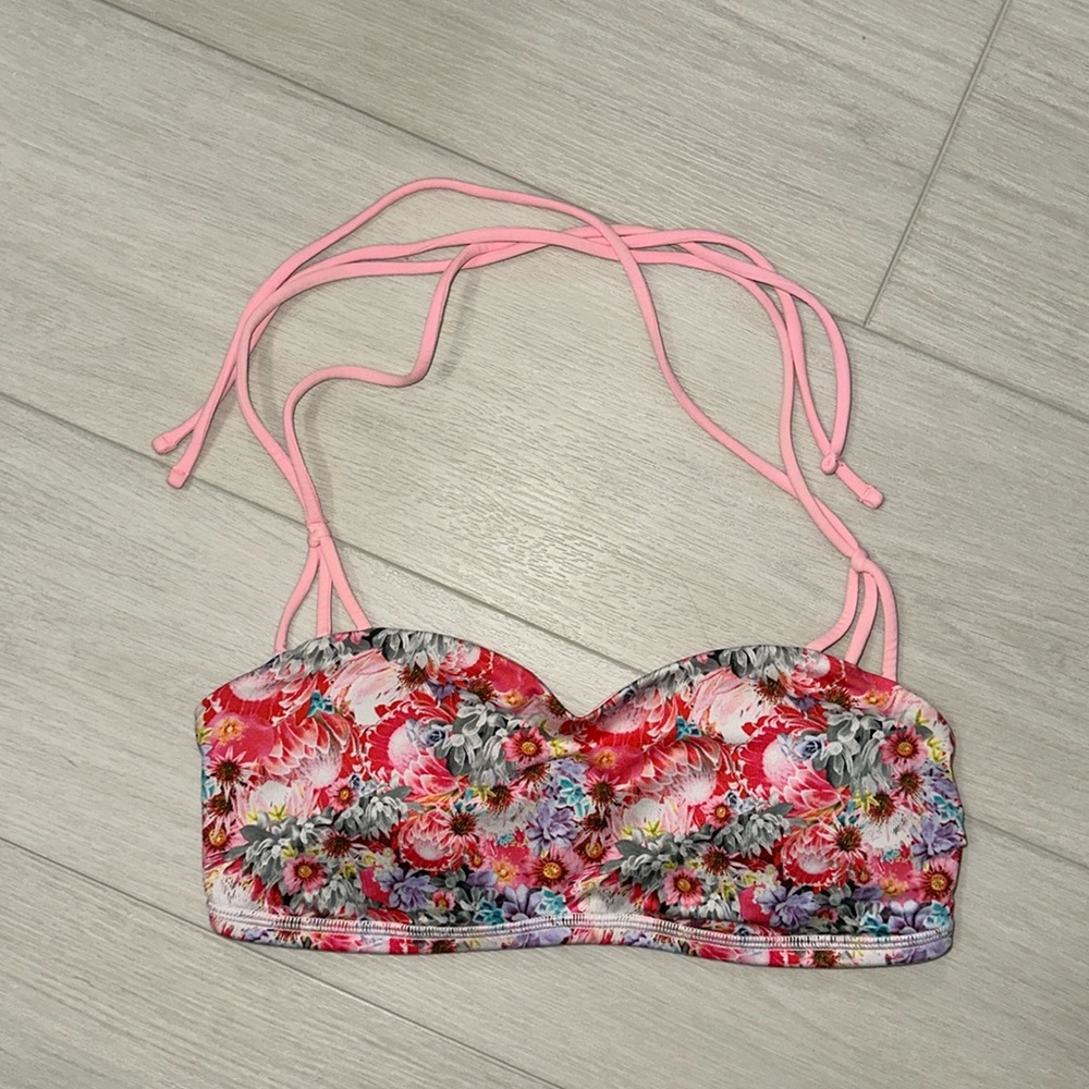LULULEMON FLORAL SWIM TOP